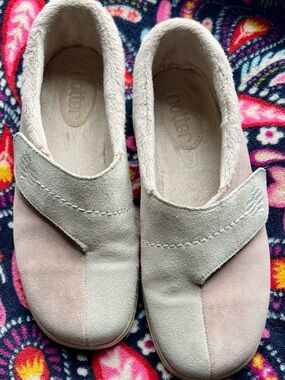 hotter Two-Tone Suede Slip-Ons in Pale Pink and Beige Size 7